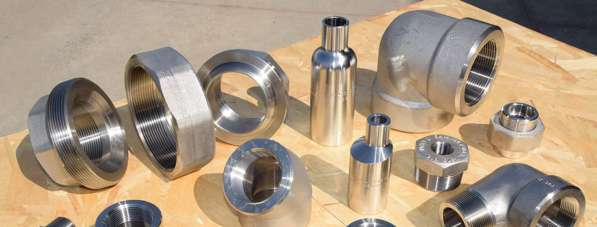 Carbon Steel Threaded Forged Fittings